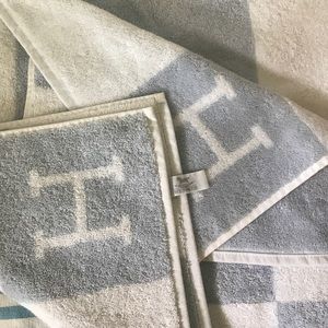 Authentic Hermes baby blue towel and wash cloth